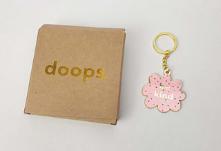 Doops pink "be kind" key ring Doops preloved second hand clothes 2