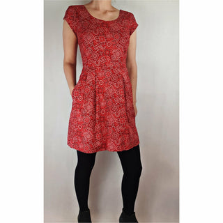 Birds of North pre-owned America red print dress with pockets size 8 Birds of North America preloved second hand clothes 1