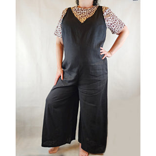 Black pre-owned linen feel sleeveless jumpsuit with pockets size XL (best fits size 16) Unknown preloved second hand clothes 1