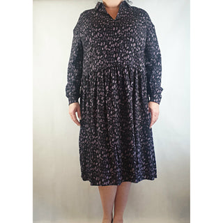 Black pre-owned oversize long sleeve dress with cute purple print size XL (best fits size 16) Unknown preloved second hand clothes 1