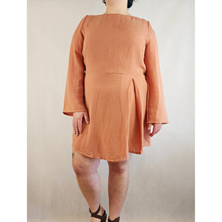 Hana Tajima x Uniqlo peach long sleeve dress size XL (best fits size 14) Uniqlo preloved second hand clothes 1